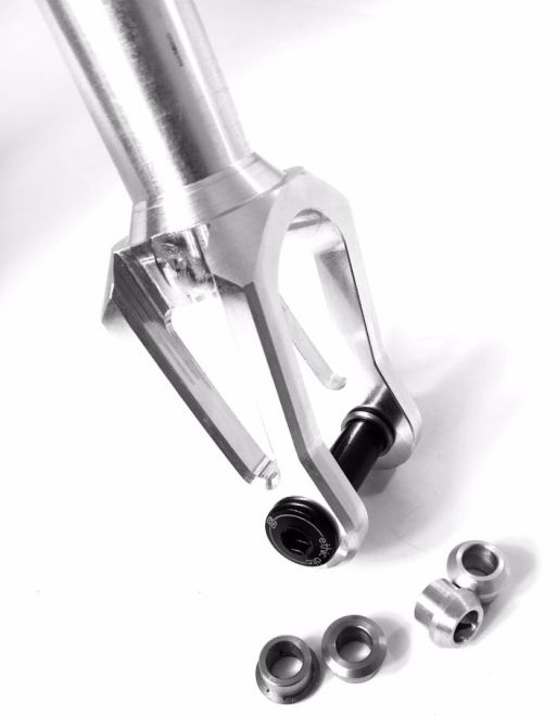 Widelec Kubars 12 STD Raw