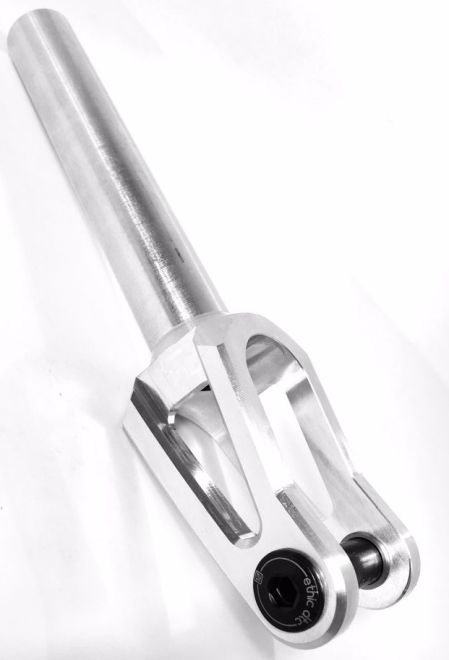 Widelec Kubars 12 STD Raw