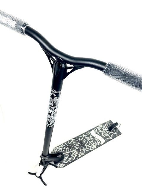 Hulajnoga Custom Blunt AOS V5 Reaper