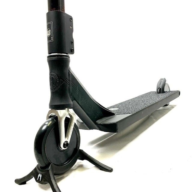 Hulajnoga Custom Ethic Pandoriana SCS